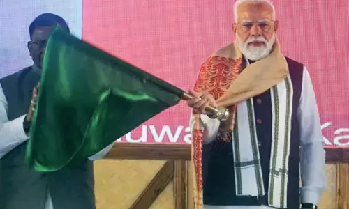 Prime Minister Modi ਨੇ ਅੱਜ ਤਿੰਨ ਅੰਮ੍ਰਿਤ ਭਾਰਤ ਟ੍ਰੇਨਾਂ ਨੂੰ ਵਿਖਾਈ ਝੰਡੀ