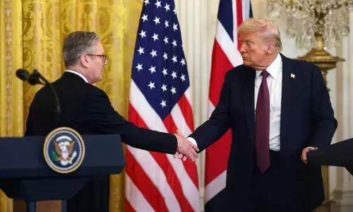 Donald Trump: ਟਰੰਪ ਤੇ ਖਿਝੇ ਇੰਗਲੈਂਡ ਦੇ ਪ੍ਰਧਾਨ ਮੰਤਰੀ ਕੀਰ ਸਟਾਰਮਰ, ਬੋਲੇ USA ਰਾਸ਼ਟਰਪਤੀ ਨੂੰ ਮੁਆਫ਼ੀ..