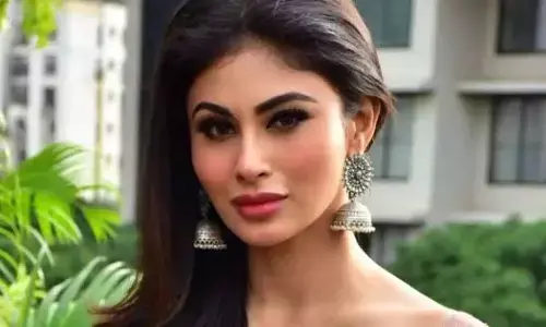 Mouni Roy: ਮਸ਼ਹੂਰ ਅਦਾਕਾਰਾ ਨਾਲ ਹਰਿਆਣਾ ਚ ਬਦਸਲੂਕੀ, ਬੁੱਢੇ ਆਦਮੀ ਨੇ ਕੀਤੀ ਛੇੜਛਾੜ, ਕੱਢੀਆਂ ਗੰਦੀਆਂ ਗਲਾਂ