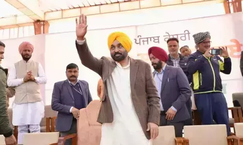 Moga ਦੇ ਪਿੰਡ ਢੁੱਡੀਕੇ ਪਹੁੰਚੇ CM Bhagwant Maan, ਸ਼ਹੀਦ-ਏ-ਆਜ਼ਮ ਲਾਲਾ ਲਾਜਪਤ ਰਾਏ ਨੂੰ ਕੀਤਾ ਯਾਦ Moga ਦੇ ਪਿੰਡ ਢੁੱਡੀਕੇ ਪਹੁੰਚੇ CM Bhagwant Maan, ਸ਼ਹੀਦ-ਏ-ਆਜ਼ਮ ਲਾਲਾ ਲਾਜਪਤ ਰਾਏ ਨੂੰ ਕੀਤਾ ਯਾਦ
