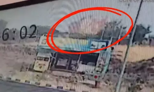 Ajit Pawar: ਅਜੀਤ ਪਵਾਰ ਦੇ ਪਲੇਨ ਕ੍ਰੈਸ਼ ਦਾ CCTV ਫੁਟੇਜ ਆਈ ਸਾਹਮਣੇ, ਹਵਾ ਚ ਤਿਰਛਾ ਹੋਇਆ ਜਹਾਜ਼, ਫਿਰ ਹੋਇਆ ਕ੍ਰੈਸ਼