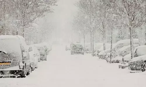 Uttarakhand ਚ ਬਰਫ਼ੀਲੇ ਤੂਫ਼ਾਨ ਨੇ ਉਡਾਈਆਂ ਛੱਤਾਂ, ਤਾਪਮਾਨ ਮਨਫ਼ੀ 16 ਡਿਗਰੀ Uttarakhand ਚ ਬਰਫ਼ੀਲੇ ਤੂਫ਼ਾਨ ਨੇ ਉਡਾਈਆਂ ਛੱਤਾਂ, ਤਾਪਮਾਨ ਮਨਫ਼ੀ 16 ਡਿਗਰੀ