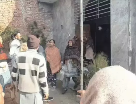 ਤੀਜੇ ਵਿਆਹ ਦੀ ਖਾਤਿਰ ਪਾਦਰੀ ਨੇ 21 ਸਾਲਾ ਮੁਟਿਆਰ ਨੂੰ ਕੀਤਾ ਅਗਵਾ ਤੀਜੇ ਵਿਆਹ ਦੀ ਖਾਤਿਰ ਪਾਦਰੀ ਨੇ 21 ਸਾਲਾ ਮੁਟਿਆਰ ਨੂੰ ਕੀਤਾ ਅਗਵਾ