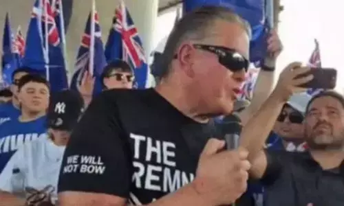 New Zealand ਵਿੱਚ ਪੰਜਾਬੀਆਂ ਵਿਰੁੱਧ ਵਧ ਰਹੀ ਨਫ਼ਰਤ: ਪੁਲਿਸ ਭਰਤੀ ਦਾ ਵਿਰੋਧ New Zealand ਵਿੱਚ ਪੰਜਾਬੀਆਂ ਵਿਰੁੱਧ ਵਧ ਰਹੀ ਨਫ਼ਰਤ: ਪੁਲਿਸ ਭਰਤੀ ਦਾ ਵਿਰੋਧ