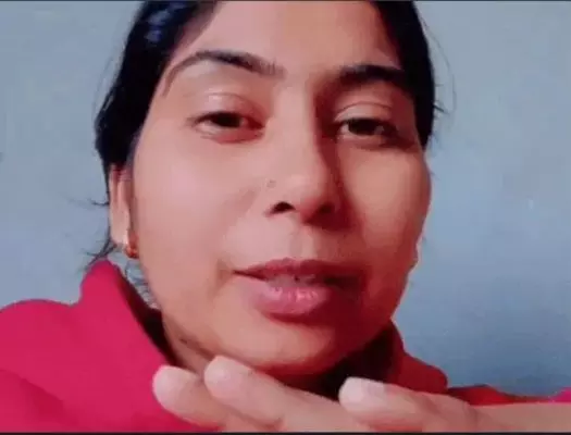 PM modi ਅਤੇ ਸੰਤ ਨਿਰੰਜਣ ਦਾਸ ਵਿਰੁੱਧ ਅਪਮਾਨਜਨਕ ਟਿੱਪਣੀ ਕਰਨ ਵਾਲੀ ਔਰਤ ਗ੍ਰਿਫ਼ਤਾਰ PM modi ਅਤੇ ਸੰਤ ਨਿਰੰਜਣ ਦਾਸ ਵਿਰੁੱਧ ਅਪਮਾਨਜਨਕ ਟਿੱਪਣੀ ਕਰਨ ਵਾਲੀ ਔਰਤ ਗ੍ਰਿਫ਼ਤਾਰ