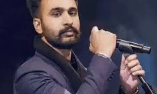 Singer Hardeep Grewal ਨੇ ਤੋੜੀ ਚੁੱਪ: ਟ੍ਰੋਲਿੰਗ ਤੇ ਦਿੱਤਾ ਕਰਾਰਾ ਜਵਾਬ Singer Hardeep Grewal ਨੇ ਤੋੜੀ ਚੁੱਪ: ਟ੍ਰੋਲਿੰਗ ਤੇ ਦਿੱਤਾ ਕਰਾਰਾ ਜਵਾਬ