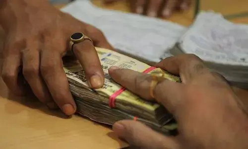 Bathinda News: ਬਠਿੰਡਾ ਵਿੱਚ ਵਿਜੀਲੈਂਸ ਦੀ ਛਾਪੇਮਾਰੀ, ਰਿਸ਼ਵਤਖੋਰ ਕਲਰਕ ਨੂੰ ਕੀਤਾ ਗ੍ਰਿਫਤਾਰ