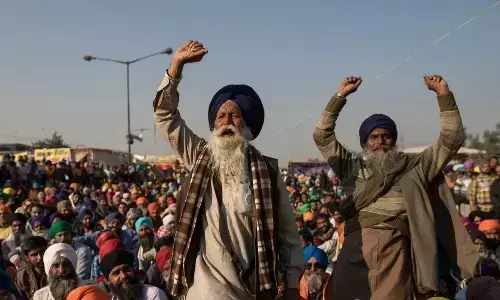 Punjab  ਭਰ ’ਚ ਕਿਸਾਨ ਜਥੇਬੰਦੀਆਂ ਵੱਲੋਂ  cabinet ministers ਦੇ ਘਰਾਂ ਦਾ ਘਿਰਾਓ,  India-US  ਟ੍ਰੇਡ ਡੀਲ ਨੂੰ ਲੈ ਕੇ ਕਿਸਾਨਾਂ ਵਿੱਚ ਰੋਸ