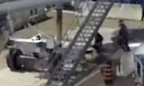 Toronto ਦੇ Pearson International ’ਤੇ ਪਈਆਂ ਭਾਜੜਾਂ