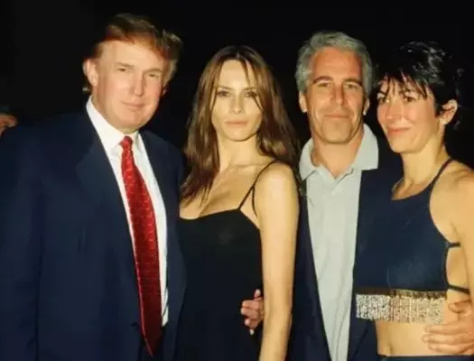 Epstein files revelations: ਨਕਲੀ ਵਿਆਹ ਅਤੇ ਕੁੜੀਆਂ ਨੂੰ ਫਸਾਉਣ ਦਾ ਘਿਨਾਉਣਾ ਜਾਲ Epstein files revelations: ਨਕਲੀ ਵਿਆਹ ਅਤੇ ਕੁੜੀਆਂ ਨੂੰ ਫਸਾਉਣ ਦਾ ਘਿਨਾਉਣਾ ਜਾਲ