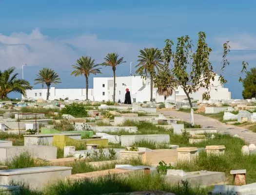 ਇਸ ਦੇਸ਼ ਵਿਚ ਮੁਸਲਿਮ ਕਬਰਸਤਾਨਾਂ ਤੇ ਪਾਬੰਦੀ, ਮ੍ਰਿਤਕ ਦੇਹਾਂ ਨੂੰ ਵਾਪਸ ਭੇਜਣ ਦੇ ਹੁਕਮ ਇਸ ਦੇਸ਼ ਵਿਚ ਮੁਸਲਿਮ ਕਬਰਸਤਾਨਾਂ ਤੇ ਪਾਬੰਦੀ, ਮ੍ਰਿਤਕ ਦੇਹਾਂ ਨੂੰ ਵਾਪਸ ਭੇਜਣ ਦੇ ਹੁਕਮ