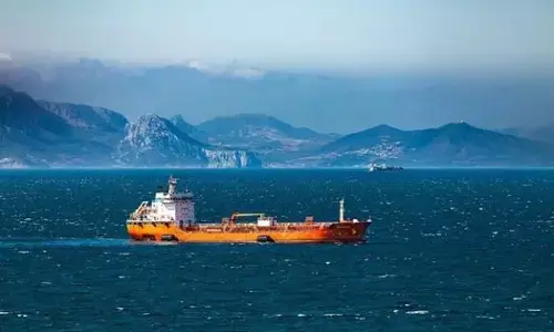 India ਵੱਲੋਂ Iran ਨਾਲ ਸਬੰਧਤ ਤਿੰਨ ਤੇਲ ਟੈਂਕਰ ਜ਼ਬਤ India ਵੱਲੋਂ Iran ਨਾਲ ਸਬੰਧਤ ਤਿੰਨ ਤੇਲ ਟੈਂਕਰ ਜ਼ਬਤ