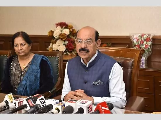 ਪੰਜਾਬ ਚ ਬਾਗਬਾਨੀ ਦੀ ਕਾਇਆ-ਕਲਪ ਲਈ 1,300 ਕਰੋੜ ਦਾ ਨਿਵੇਸ਼ ਪੰਜਾਬ ਚ ਬਾਗਬਾਨੀ ਦੀ ਕਾਇਆ-ਕਲਪ ਲਈ 1,300 ਕਰੋੜ ਦਾ ਨਿਵੇਸ਼