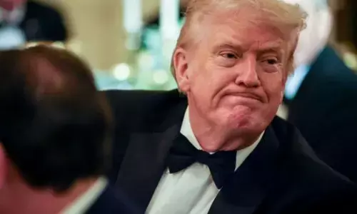 US President Donald Trump ਦੀਆਂ ਨੀਤੀਆਂ ਤੋਂ 60% ਜਨਤਾ ਨਾਰਾਜ਼ US President Donald Trump ਦੀਆਂ ਨੀਤੀਆਂ ਤੋਂ 60% ਜਨਤਾ ਨਾਰਾਜ਼