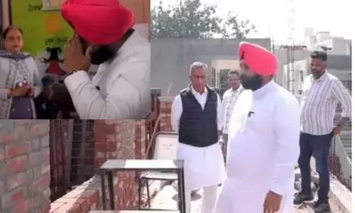 Education Minister Bains ਨੇ ਟੀਨ ਸ਼ੈੱਡ ਹੇਠ ਪੜ੍ਹਦੇ ਬੱਚਿਆਂ ਤੋਂ ਮੰਗੀ ਮੁਆਫ਼ੀ