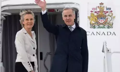 ਕੈਨੇਡਾ ਦੇ PM ਮਾਰਕ ਕਾਰਨੀ ਭਾਰਤ ਪੁੱਜੇ, ਮੁੰਬਈ ਚ ਮੰਤਰੀਆਂ ਨੇ ਕੀਤਾ ਸੁਆਗਤ