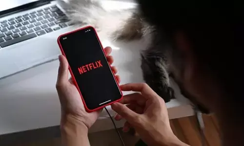 Netflix ਤੇ Bridgerton ਦੇ ਚੌਥੇ ਸੀਜ਼ਨ ਦਾ ਧਮਾਕਾ: 8 ਐਪੀਸੋਡਾਂ ਵਾਲੀ ਇਹ ਰੋਮਾਂਟਿਕ ਸੀਰੀਜ਼ ਭਾਰਤੀ ਦਰਸ਼ਕਾਂ ਦੀ ਬਣੀ ਪਸੰਦ Netflix ਤੇ Bridgerton ਦੇ ਚੌਥੇ ਸੀਜ਼ਨ ਦਾ ਧਮਾਕਾ: 8 ਐਪੀਸੋਡਾਂ ਵਾਲੀ ਇਹ ਰੋਮਾਂਟਿਕ ਸੀਰੀਜ਼ ਭਾਰਤੀ ਦਰਸ਼ਕਾਂ ਦੀ ਬਣੀ ਪਸੰਦ