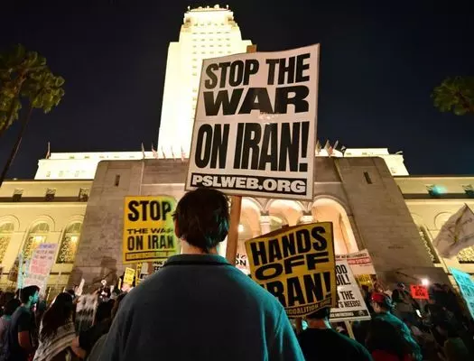 ਪ੍ਰਦਰਸ਼ਨ ਕਰ ਰਹੇ ਪਾਕਿਸਤਾਨੀਆਂ ਤੇ American soldiers ਨੇ ਚਲਾਈਆਂ ਗੋਲੀਆਂ ਪ੍ਰਦਰਸ਼ਨ ਕਰ ਰਹੇ ਪਾਕਿਸਤਾਨੀਆਂ ਤੇ American soldiers ਨੇ ਚਲਾਈਆਂ ਗੋਲੀਆਂ