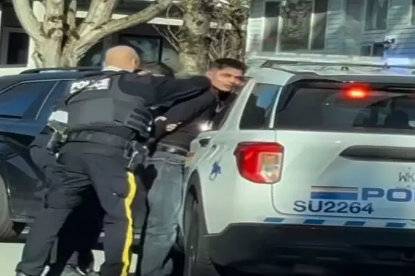 Canada ਵਿਚ 2 ਪੰਜਾਬੀ truck drivers ਕਾਬੂ Canada ਵਿਚ 2 ਪੰਜਾਬੀ truck drivers ਕਾਬੂ