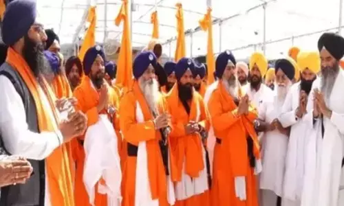 The splendor of Hola Mahalla in Amritsar: ਸੱਚਖੰਡ ਸ੍ਰੀ ਹਰਿਮੰਦਰ ਸਾਹਿਬ ਤੋਂ ਸਜਾਇਆ ਗਿਆ ਵਿਸ਼ਾਲ ਨਗਰ ਕੀਰਤਨ