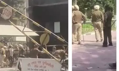 Holi colors disrupted: Chandigarh ਤੇ Amritsar ਚ ਹੰਗਾਮਾ, ਪੁਲਿਸ ਨੇ ਨੌਜਵਾਨਾਂ ਤੇ ਵਰ੍ਹਾਈਆਂ ਡਾਂਗਾਂ Holi colors disrupted: Chandigarh ਤੇ Amritsar ਚ ਹੰਗਾਮਾ, ਪੁਲਿਸ ਨੇ ਨੌਜਵਾਨਾਂ ਤੇ ਵਰ੍ਹਾਈਆਂ ਡਾਂਗਾਂ