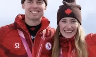 Canadas Kelly Erickson ਅਤੇ ਗਾਈਡ ਸਿਏਰਾ ਸਮਿਥ ਨੇ ਸਲਾਲਮ ਵਿੱਚ ਕਾਂਸੀ ਦਾ ਤਮਗਾ ਜਿੱਤਿਆ