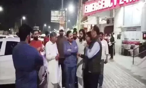 ਅੰਮ੍ਰਿਤਸਰ ਚ ਸਾਬਕਾ ਕੌਂਸਲਰ ਦੇ ਭਤੀਜੇ ਦੇ ਮਾਰੀ ਗੋਲ਼ੀ, ਕਾਂਗਰਸ ਵੱਲੋਂ ਪ੍ਰਸ਼ਾਸਨ ਨੂੰ ਕਾਰਵਾਈ ਦੀ ਚੇਤਾਵਨੀ