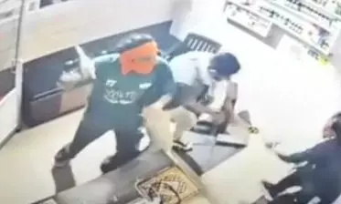 ਅਮਲੋਹ ਲਾਗੇ ਆਪ ਸਰਪੰਚ ਤੇ ਕਾਤਲਾਨਾ ਹਮਲਾ. ਹਾਲਤ ਗੰਭੀਰ, ਚੰਡੀਗੜ੍ਹ ਹਸਪਤਾਲ ਕੀਤਾ ਰੈਫ਼ਰ