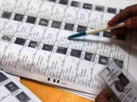 West Bengalਚ ਵੋਟਰ ਸੂਚੀ ਨੂੰ ਲੈ ਕੇ ਭਾਰੀ ਹੰਗਾਮਾ: ਮੁਸਲਿਮ ਵੋਟਰਾਂ ਦੇ ਨਾਮ ਗਾਇਬ West Bengalਚ ਵੋਟਰ ਸੂਚੀ ਨੂੰ ਲੈ ਕੇ ਭਾਰੀ ਹੰਗਾਮਾ: ਮੁਸਲਿਮ ਵੋਟਰਾਂ ਦੇ ਨਾਮ ਗਾਇਬ