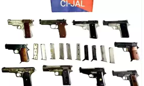 ਯੂਪੀ ਦੇ ਦੋ ਹਥਿਆਰ ਸਮੱਗਲਰ ਪੰਜਾਬ ਚ ਗ੍ਰਿਫ਼ਤਾਰ, 10 ਆਧੁਨਿਕ ਪਿਸਤੌਲਾਂ ਤੇ 20 ਮੈਗਜ਼ੀਨ ਹੋਏ ਬਰਾਮਦ