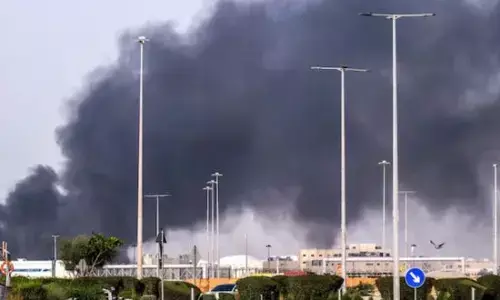 War Breaking : Iran ਨੇ Kuwait, Dubai ਅਤੇ ਇਜ਼ਰਾਈਲ ਤੇ ਕੀਤੇ ਵੱਡੇ ਹਮਲੇ War Breaking : Iran ਨੇ Kuwait, Dubai ਅਤੇ ਇਜ਼ਰਾਈਲ ਤੇ ਕੀਤੇ ਵੱਡੇ ਹਮਲੇ