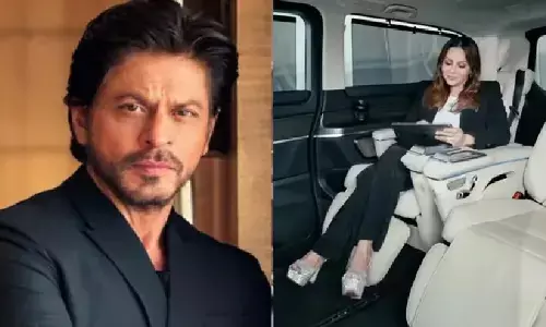 ਸ਼ਾਹਰੁਖ਼ ਖਾਨ ਨੇ ਆਪਣੀ ਪਤਨੀ ਲਈ 1.4 ਕਰੋੜ ਦੀ ਲਗਜ਼ਰੀ ਕਾਰ ਖਰੀਦੀ।