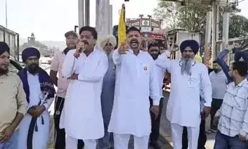 HIMACHAL GOVT. ਵੱਲੋਂ ਐਂਟਰੀ ਫ਼ੀਸ ਵਧਾਉਣ ਖ਼ਿਲਾਫ਼ ਰੋਕੀਆਂ ਕਈਆਂ ਸੜਕਾਂ, ਭਾਰੀ ਜਾਮ