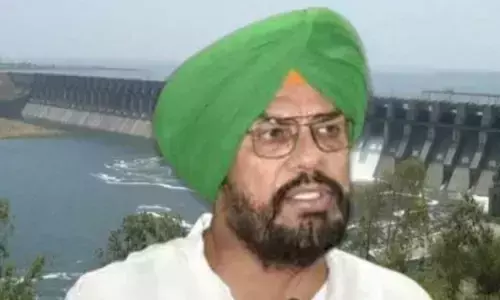 Randhawa family ਨਾਲ ਦੁੱਖ ਸਾਂਝਾ, “ਸਿਆਸਤ ਨਹੀਂ, ਮਨੁੱਖਤਾ ਪਹਿਲਾਂ”—ਧਾਲੀਵਾਲ