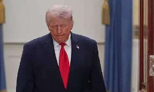 ਆਪਣੀ ਘਟ ਰਹੀ popularity ਤੋਂ ਪਰੇਸ਼ਾਨ Trump ਵਾਰ-ਵਾਰ ਗੱਲਾਂ ਦੁਹਰਾ ਰਹੇ ਹਨ।