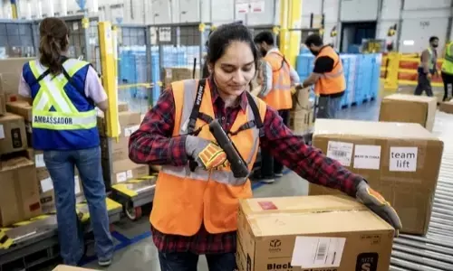 Amazon ਵੱਲੋਂ Canada ਅਤੇ America ਦੇ ਵਿਕਰੇਤਾਵਾਂ ’ਤੇ ਫਿਊਲ ਸਰਚਾਰਜ ਲਾਗੂ ਕਰਨ ਦਾ ਫੈਸਲਾ