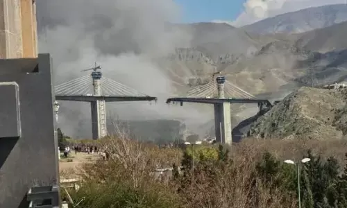 ਮੱਧ ਪੂਰਬ ਚ ਹੁਣ Bridge war: America ਨੇ ਉਡਾਇਆ ਈਰਾਨ ਦਾ ਸਭ ਤੋਂ ਉੱਚਾ B1 ਬ੍ਰਿਜ