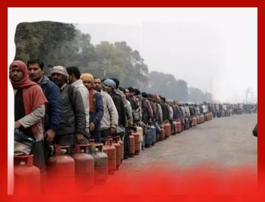 ਐਲਪੀਜੀ (LPG) ਦੀ ਭਾਰੀ ਕਿੱਲਤ ਕਾਰਨ ਰਸੋਈਆਂ ਹੋਈਆਂ ਠੰਢੀਆਂ; ਪ੍ਰਵਾਸੀ ਮਜ਼ਦੂਰਾਂ ਨੇ ਪਿੰਡਾਂ ਨੂੰ ਪਲਾਇਨ ਕੀਤਾ ਸ਼ੁਰੂ