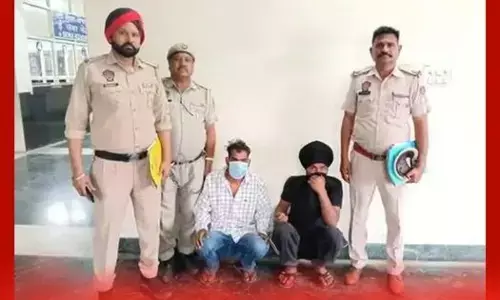 ਆਪ ਸਰਪੰਚ ਵਲੋਂ ਪੁਲਿਸ ਟੀਮ ਤੇ ਹਮਲਾ, ASI ਦੀ ਪਾੜੀ ਵਰਦੀ ਆਪ ਸਰਪੰਚ ਵਲੋਂ ਪੁਲਿਸ ਟੀਮ ਤੇ ਹਮਲਾ, ASI ਦੀ ਪਾੜੀ ਵਰਦੀ