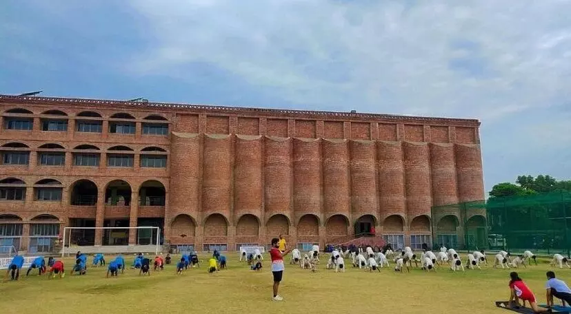 Chandigarh School ਨੂੰ ਬੰਬ ਨਾਲ ਉਡਾਉਣ ਦੀ ਧਮਕੀ, ਸੁਰੱਖਿਆ ਏਜੰਸੀਆਂ ਮੌਕੇ ’ਤੇ ਪਹੁੰਚੀਆਂ Chandigarh School ਨੂੰ ਬੰਬ ਨਾਲ ਉਡਾਉਣ ਦੀ ਧਮਕੀ, ਸੁਰੱਖਿਆ ਏਜੰਸੀਆਂ ਮੌਕੇ ’ਤੇ ਪਹੁੰਚੀਆਂ