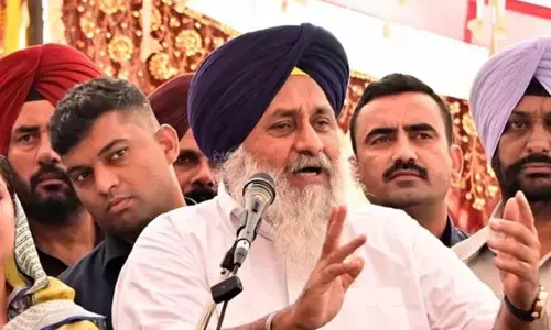 ਸੁਖਬੀਰ ਬਾਦਲ ਨੂੰ ਮਾਣਹਾਨੀ ਮਾਮਲੇ ਚ ਪੇਸ਼ੀ ਤੋਂ ਮਿਲ਼ੀ ਛੋਟ ਸੁਖਬੀਰ ਬਾਦਲ ਨੂੰ ਮਾਣਹਾਨੀ ਮਾਮਲੇ ਚ ਪੇਸ਼ੀ ਤੋਂ ਮਿਲ਼ੀ ਛੋਟ