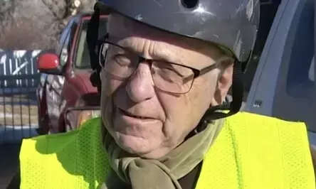 Canada : ਕੜਾਕੇ ਦੀ ਠੰਡ ਚ ਵੀ 80 ਸਾਲਾਂ ਬਾਪੂ ਲਾਉਂਦੈ ਸਾਈਕਲ ਤੇ ਗੇੜੀਆਂ!