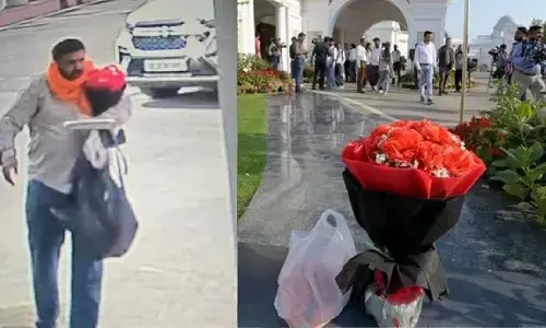 Bangla Sahib ਜਾਣ ਦੀ ਬਜਾਏ ਬੈਰੀਅਰ ਤੋੜ ਕੇ ਵਿਧਾਨ ਸਭਾ ਕਿਉਂ ਪਹੁੰਚਿਆSarabjit? Bangla Sahib ਜਾਣ ਦੀ ਬਜਾਏ ਬੈਰੀਅਰ ਤੋੜ ਕੇ ਵਿਧਾਨ ਸਭਾ ਕਿਉਂ ਪਹੁੰਚਿਆSarabjit?