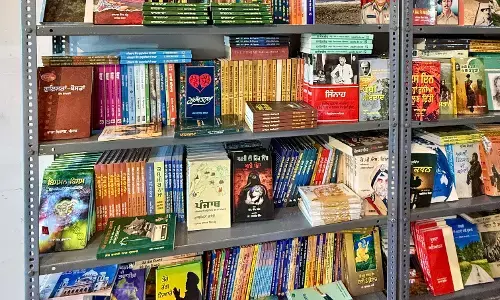 ਵਿਸਾਖੀ ਮੌਕੇ ਸਰੀ ਚ ਕਿਤਾਬਾਂ ਹੀ ਕਿਤਾਬਾਂ!