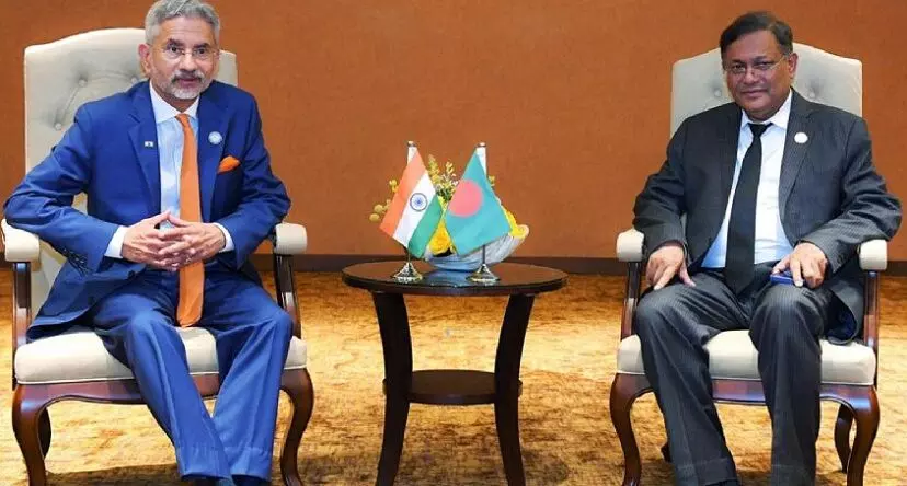 Bangladeshi Foreign Minister ਦੀ S. Jaishankar ਨਾਲ ਮੁਲਾਕਾਤ, ਸੰਬੰਧਾਂ ਵਿੱਚ ਸੁਧਾਰ ਦੀ ਉਮੀਦ Bangladeshi Foreign Minister ਦੀ S. Jaishankar ਨਾਲ ਮੁਲਾਕਾਤ, ਸੰਬੰਧਾਂ ਵਿੱਚ ਸੁਧਾਰ ਦੀ ਉਮੀਦ