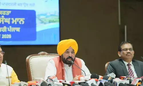 ਫਾਸਟ-ਟ੍ਰੈਕ ਪੰਜਾਬ ਪੋਰਟਲ ਰਾਹੀਂ ਅਪਲਾਈ ਕਰਨ ਦੇ 45 ਦਿਨਾਂ ਦੇ ਅੰਦਰ ਦਿੱਤੀਆਂ ਜਾਣਗੀਆਂ ਸਾਰੀਆਂ ਪ੍ਰਵਾਨਗੀਆਂ: CM Mann ਫਾਸਟ-ਟ੍ਰੈਕ ਪੰਜਾਬ ਪੋਰਟਲ ਰਾਹੀਂ ਅਪਲਾਈ ਕਰਨ ਦੇ 45 ਦਿਨਾਂ ਦੇ ਅੰਦਰ ਦਿੱਤੀਆਂ ਜਾਣਗੀਆਂ ਸਾਰੀਆਂ ਪ੍ਰਵਾਨਗੀਆਂ: CM Mann