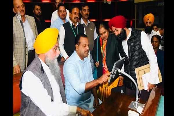 ਕਰਨਾਟਕਾ ਵਿਧਾਨ ਸਭਾ ਸਪੀਕਰ ਦੀ ਅਗਵਾਈ ਵਾਲੇ ਵਫ਼ਦ ਵੱਲੋਂ ਸੰਧਵਾਂ ਨਾਲ ਮੁਲਾਕਾਤ