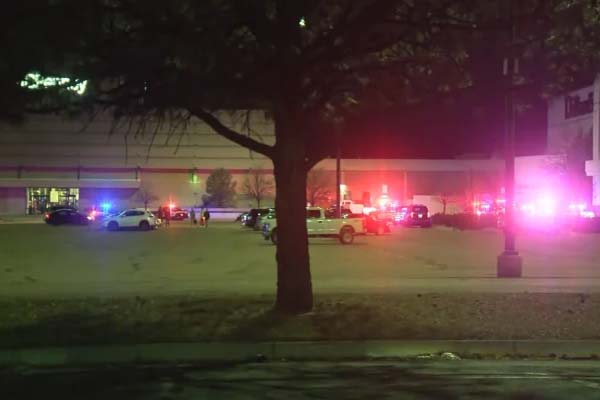 Firing in Colorado Mall on Christmas