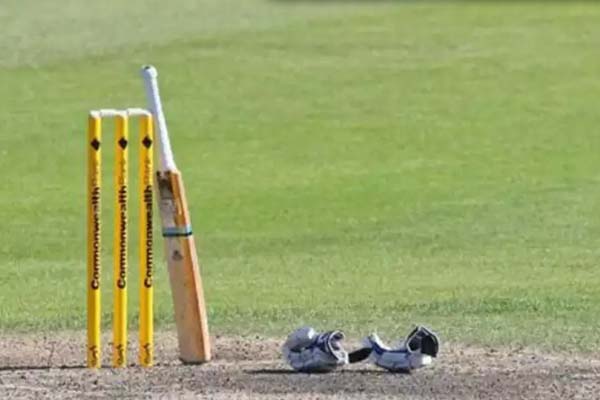 young man playing cricket died due to a heart attack