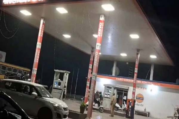 Petrol pump owner shot a person who came to get oil